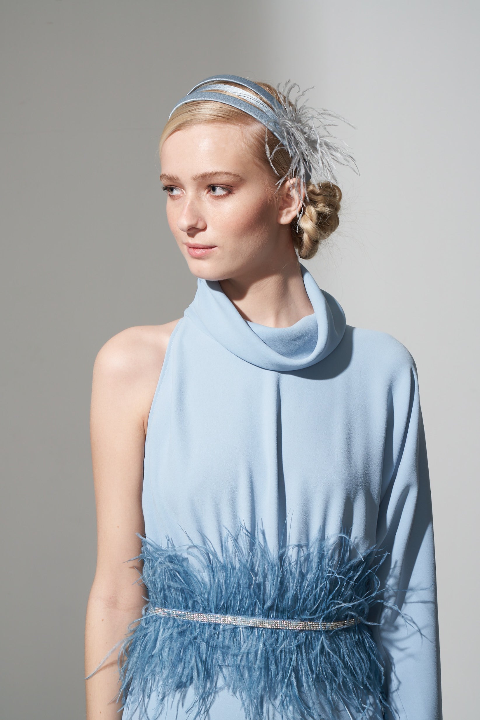VERA BABY BLUE FEATHERED HEADBAND